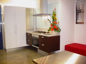 SHOWROOM BRIGHTON 034